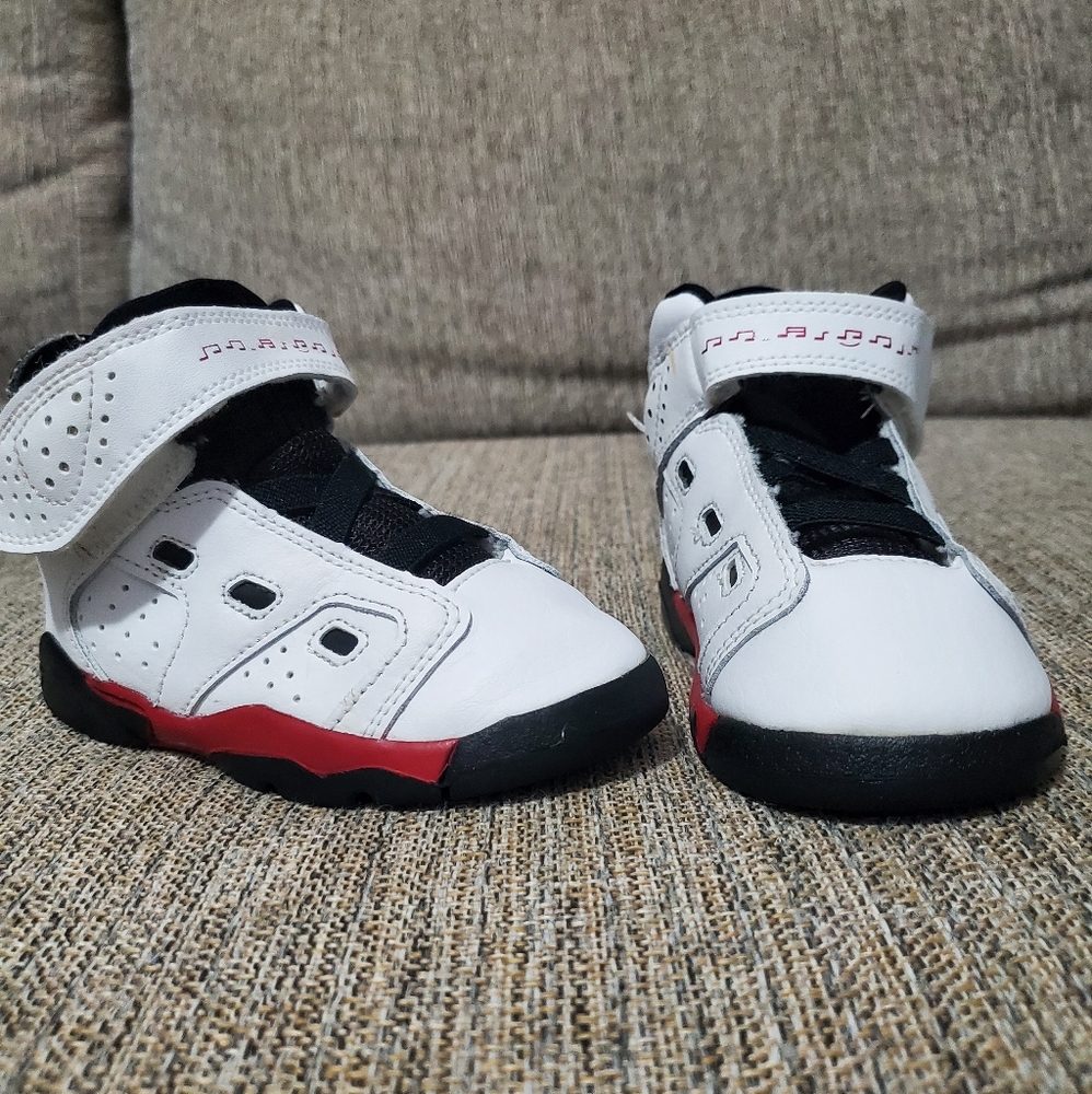 Toddler Jordan Sneakers